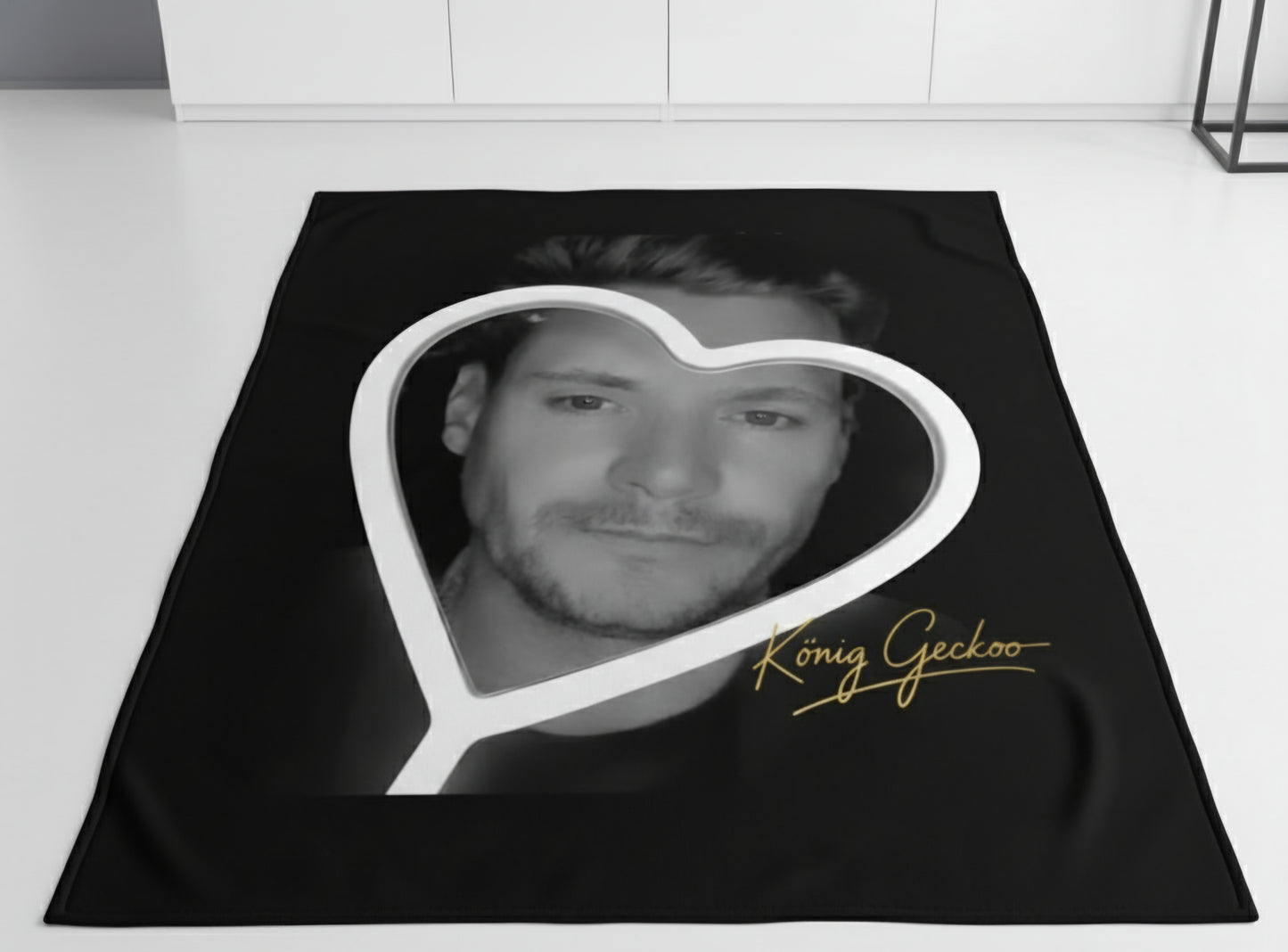 🖤 König Geckoo – Heart Edition Kuscheldecke