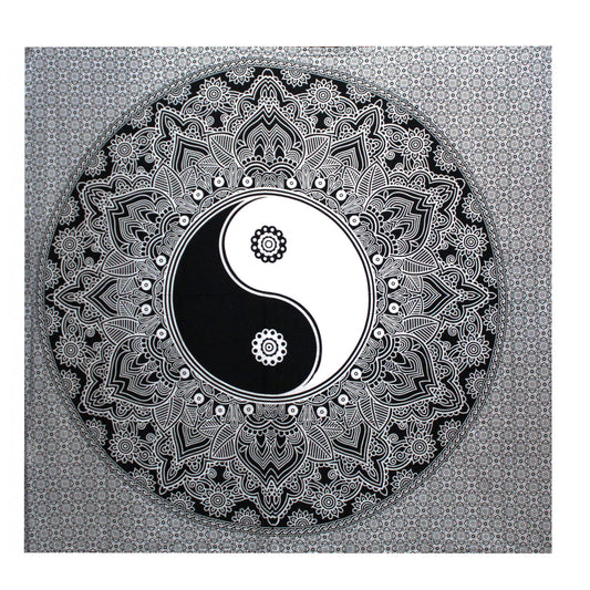 Schwarz-Weiße Tagesdecke / Wandbehang – Yin Yang (230 x 200 cm)